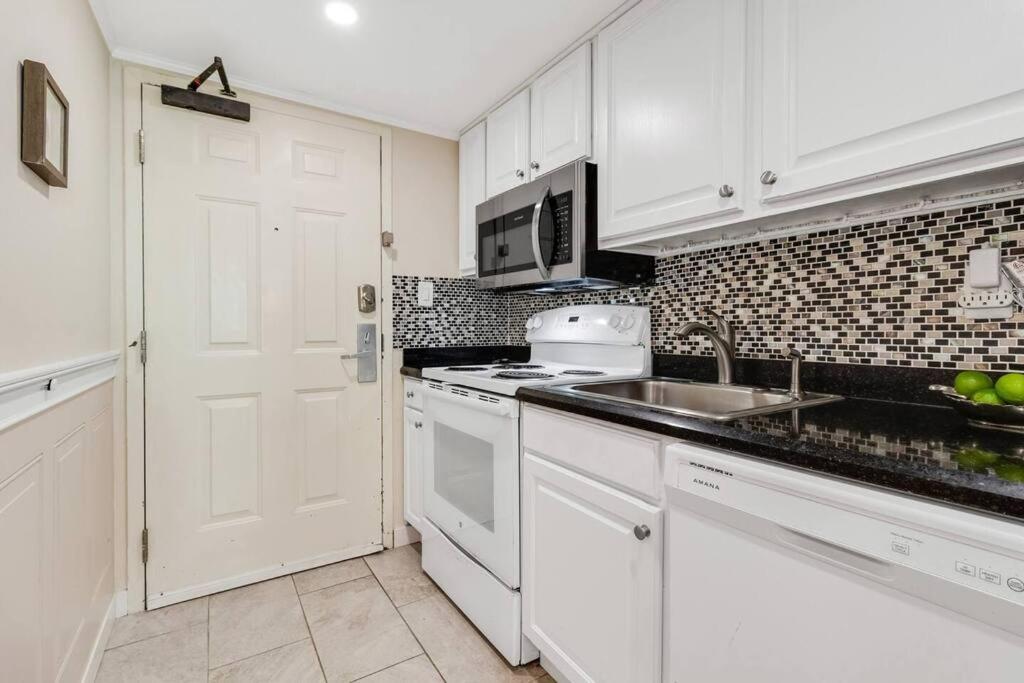 Remodeled Oceanview Suite, Small Dogs Ok 1738 Мертл-Біч Екстер'єр фото